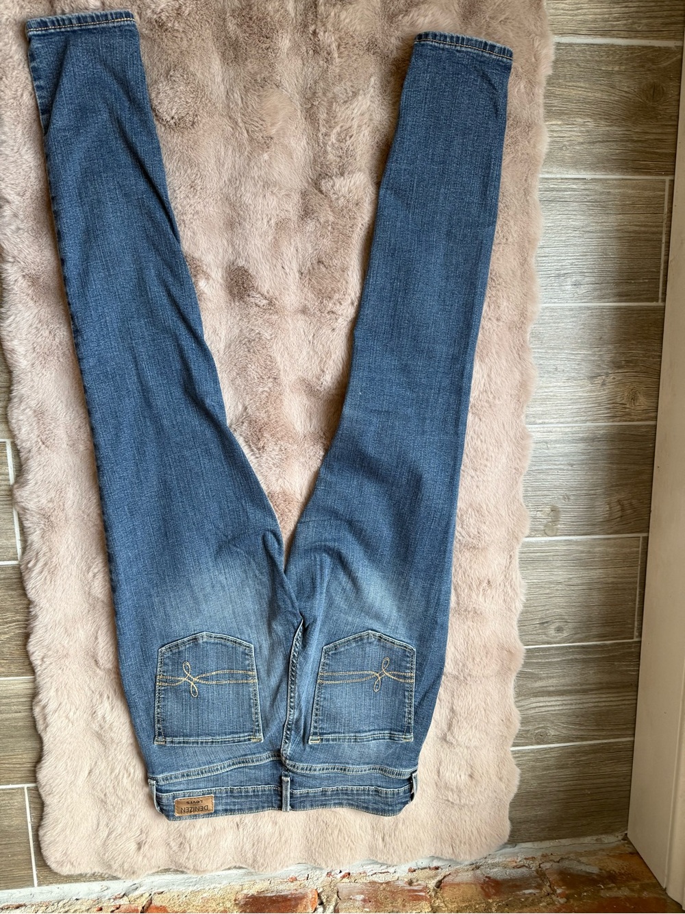 Levi’s Denizen Modern Skinny Jeans, size 4 - Picture 5 of 10